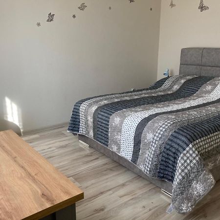 Kristály Apartman Eger Exteriér fotografie