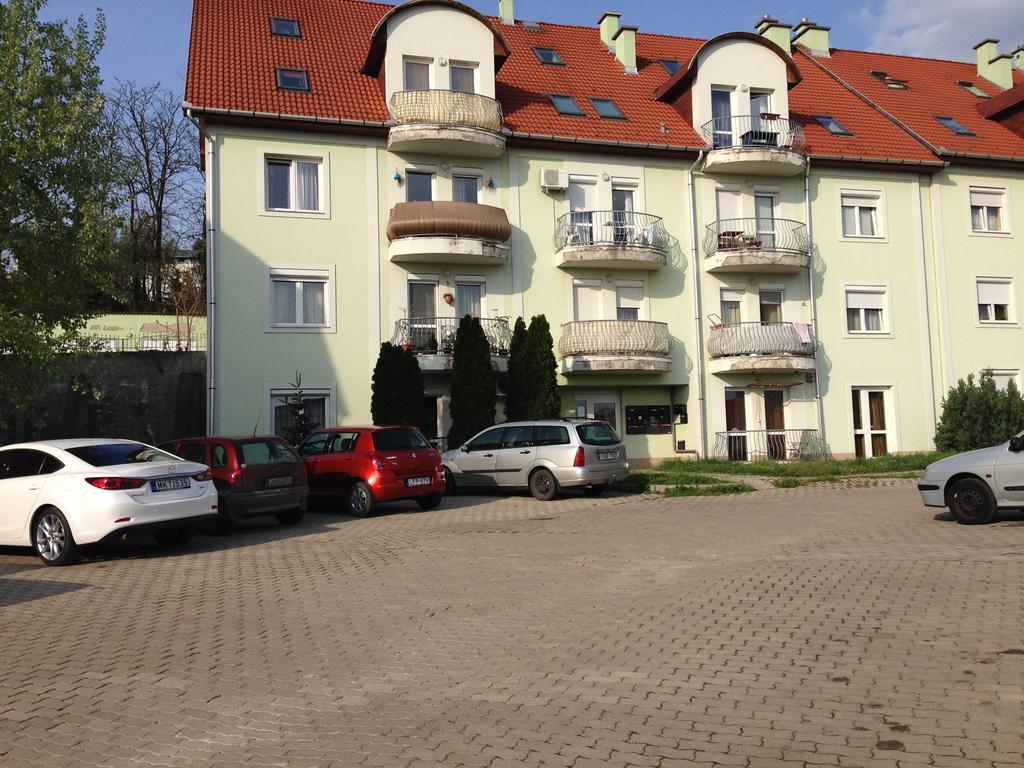 Kristály Apartman Eger Exteriér fotografie